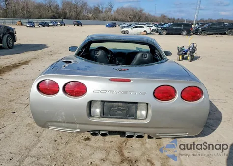 2004 Chevrolet Corvette z USA, uszkodzony, nr VIN 1G1YY22G345112732